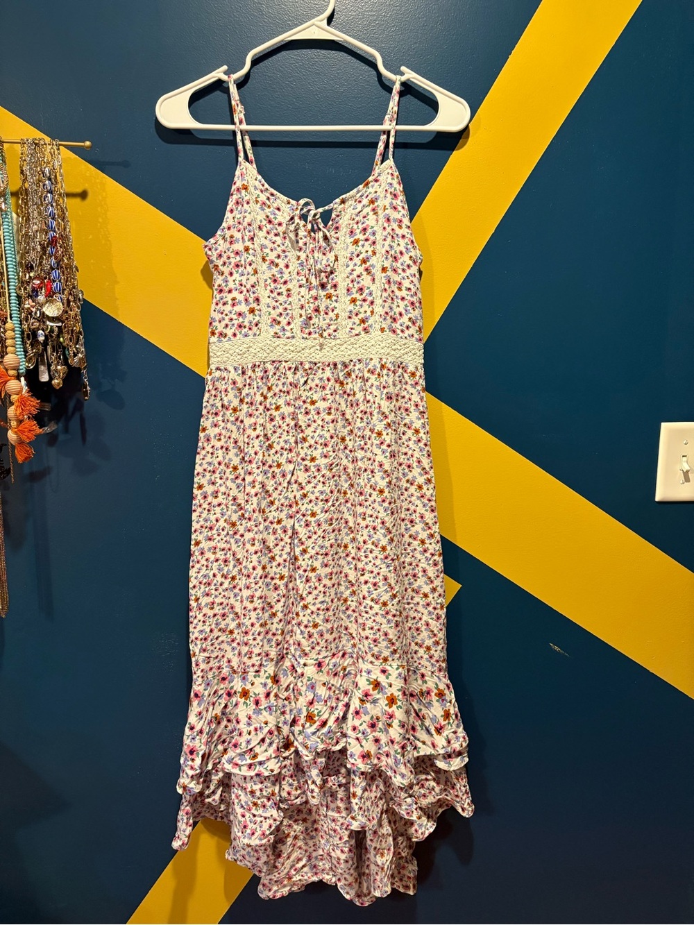 Japna White Floral High Low Tiered Midi Dress EUC